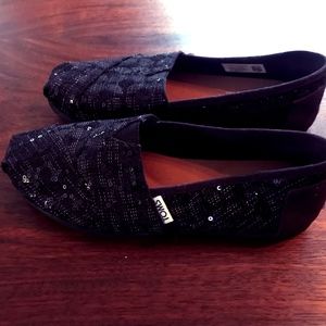 Toms Sequin Classic Black Slip-on Flats size 6